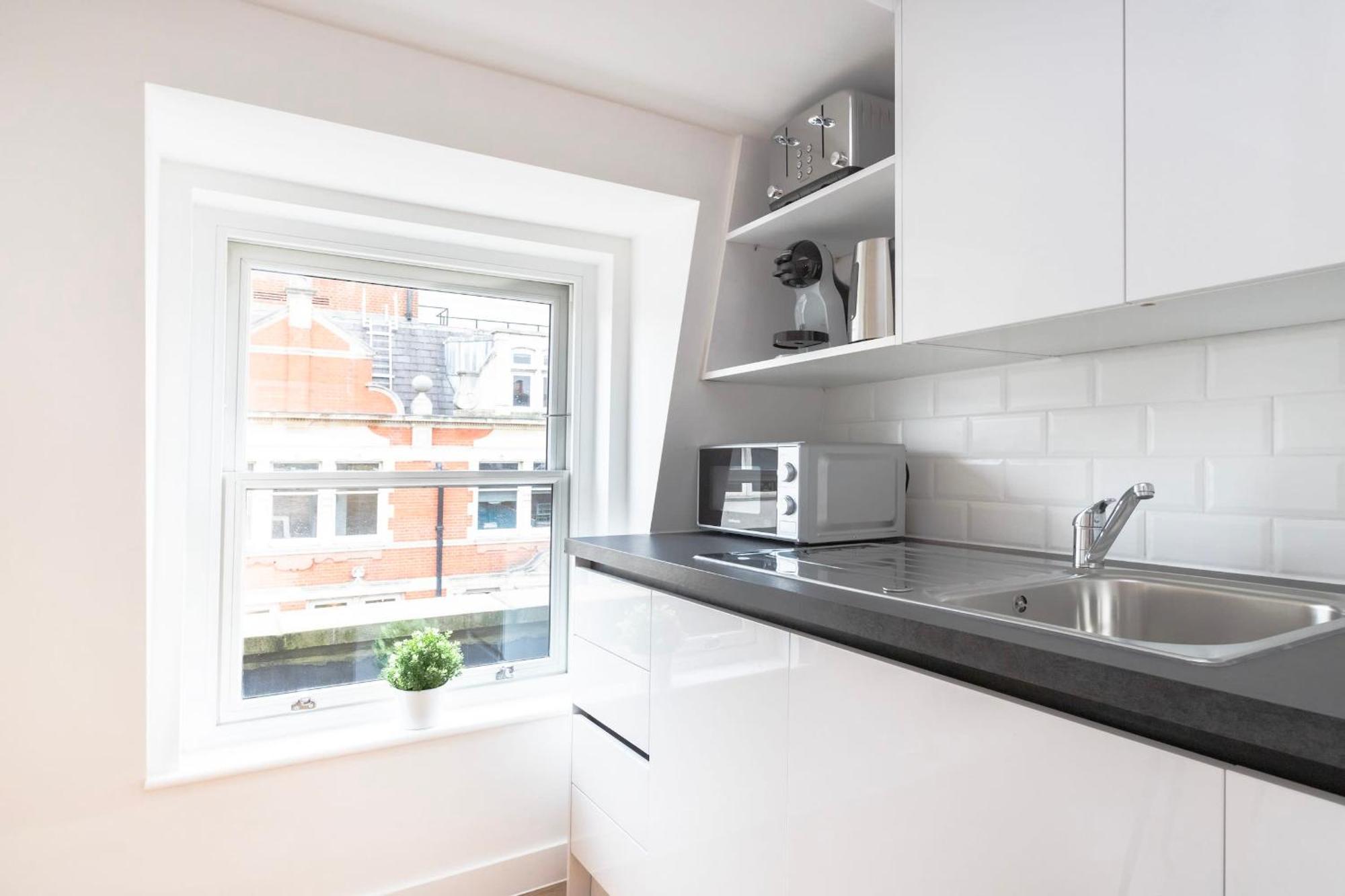 Fitzrovia & Soho - 2Br With Balcony - Cityapartmentstay Londýn Exteriér fotografie