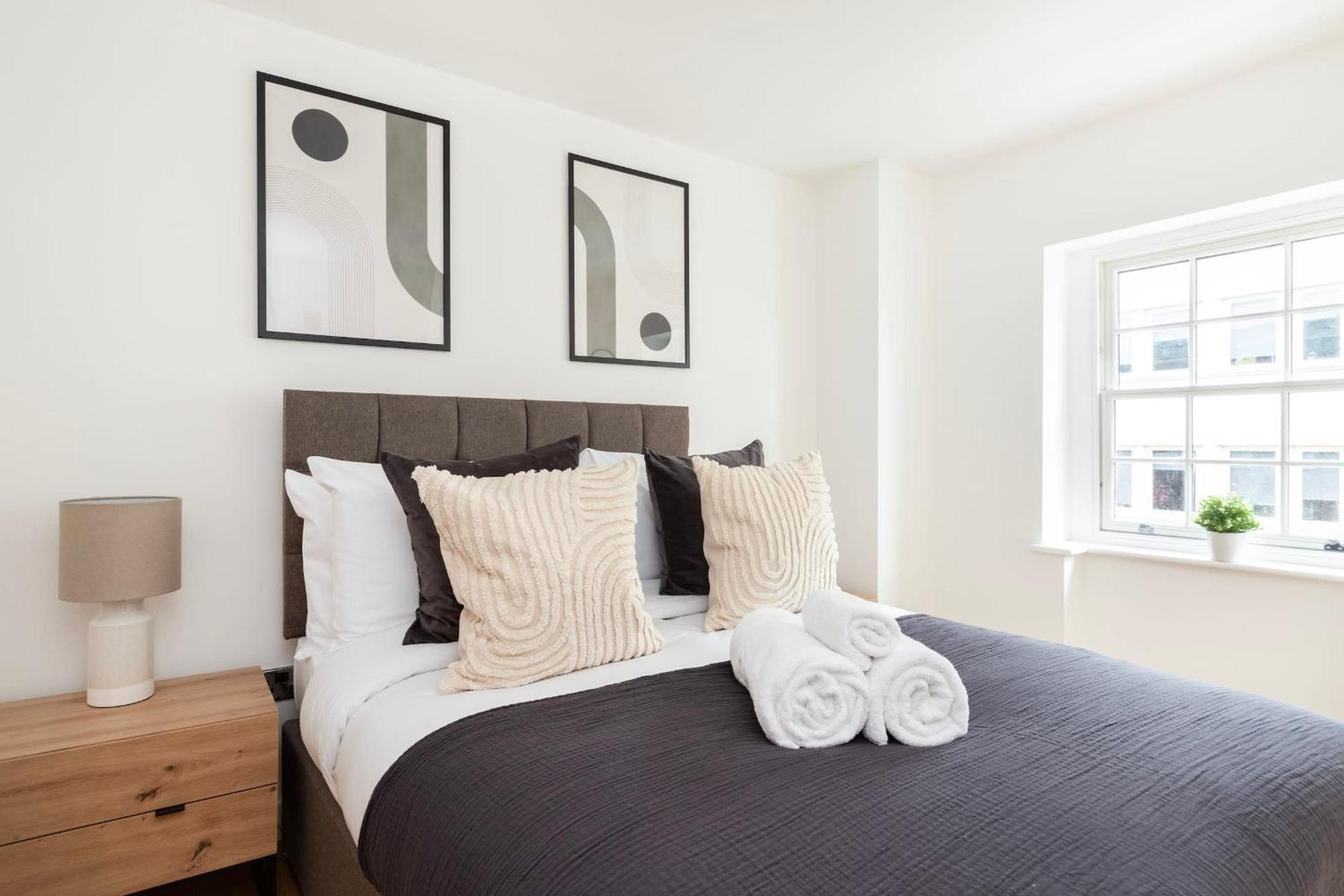 Fitzrovia & Soho - 2Br With Balcony - Cityapartmentstay Londýn Exteriér fotografie