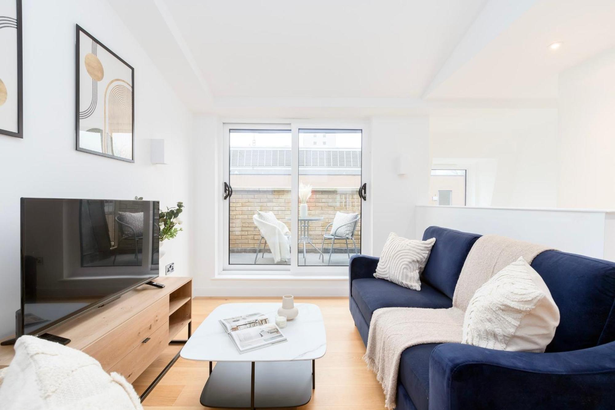 Fitzrovia & Soho - 2Br With Balcony - Cityapartmentstay Londýn Exteriér fotografie